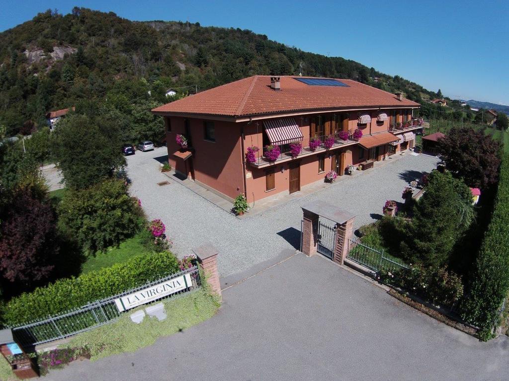 Agriturismo La Virginia Villa Revello Exteriör bild
